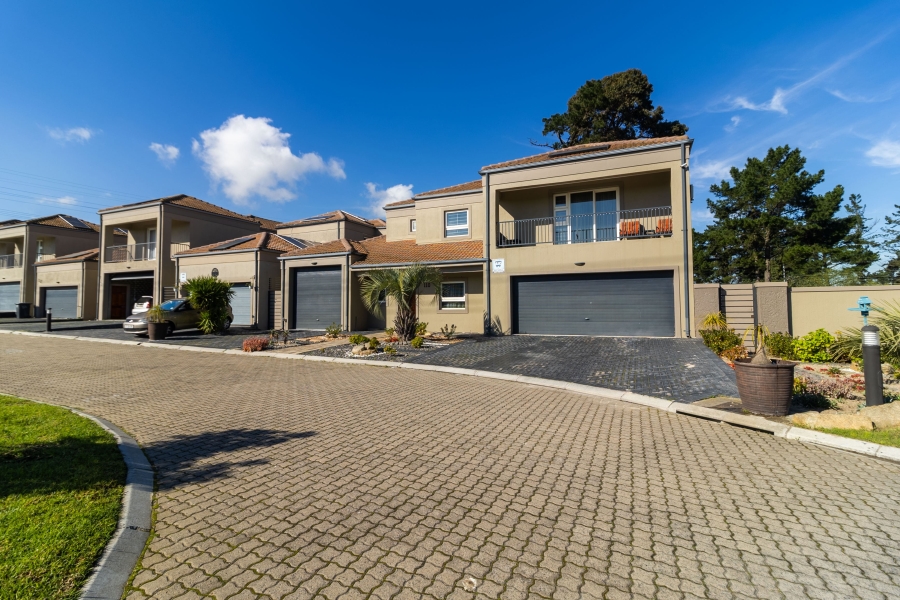 4 Bedroom Property for Sale in Brackenfell South Western Cape